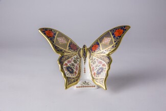 Royal Crown Derby paperweight