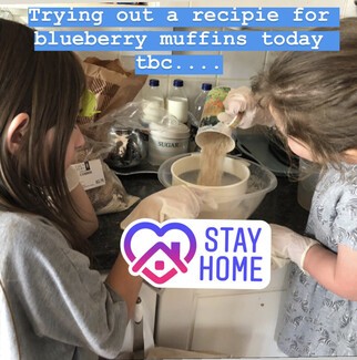 Chloe and Izzy Baking 