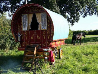 “Woodsmoke and Waggons” - A Romany childhood on the road - TT book review