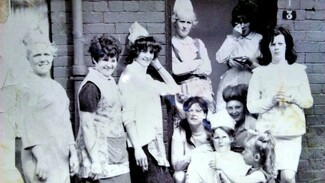 Margaret Edeson Doreen Waite next to her sister Violet. Dot Daley and Maggie Shann stood in doorway. Joyce Robinson. Sat on step Cathrine Cunningham and Margaret Fensome. © Gypsyville