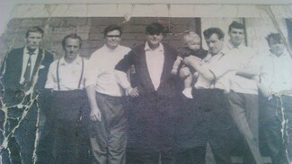 Sid Rennard. John Charlotte ( Little Mouse), Kevin Fensome, Jake Nicholson, unknown, Andra Pollard. Taken in Gypsyville late 60s © Gypsyville