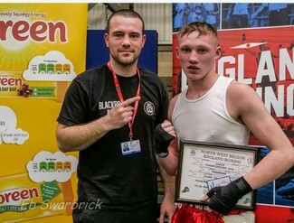 Nathan Linfoot with Blackrod Head Coach Richard Godding © Eb Swarbrick