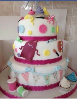 The Hobby Craft display cake 