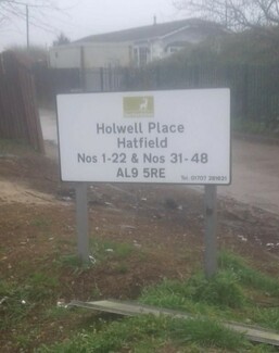 New sign at Holwell Lane