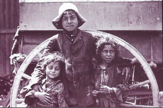 Roma in Peterborough, Ontario in 1909; Credit: Frederick Lewis Roy