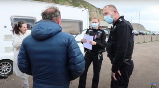 Police visit Travellers in Hastings (c) Jake Bowers